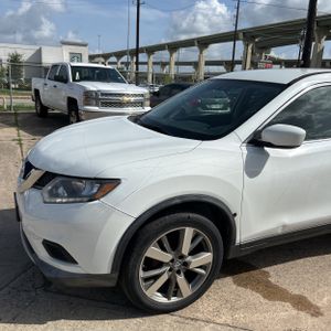 2016 Nissan ROGUE S 照片 2