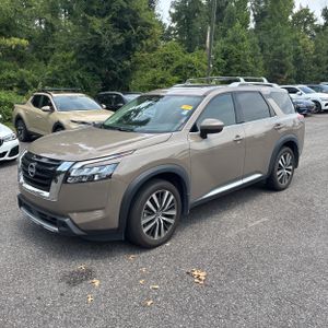 2025 Nissan PATHFINDER PLATINUM 照片 1