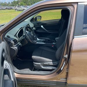 2019 Mitsubishi ECLIPSE CROSS ES — миниатюра 32