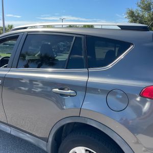 2014 Toyota RAV4 XLE — фото 6