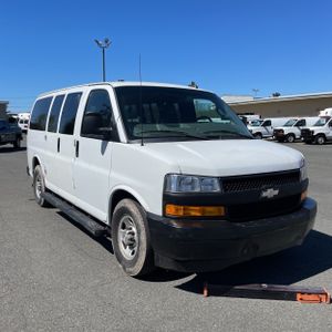 CHEVROLET EXPRESS LS 2500 - 10