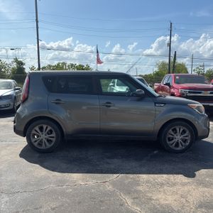 KIA SOUL + - 10