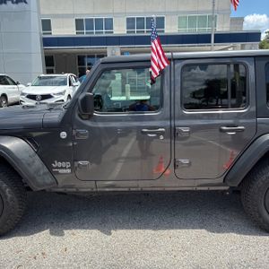 صورة 3 لـ 2021 JEEP WRANGLER UNLIMITED SPORT