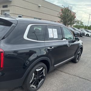 صورة 9 لـ 2025 KIA TELLURIDE S