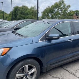 FORD EDGE SEL - 2
