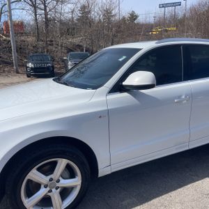 AUDI Q5 2.0T PREMIUM - 2