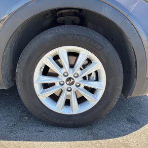 صورة مصغرة 20 لـ 2019 KIA SORENTO LX
