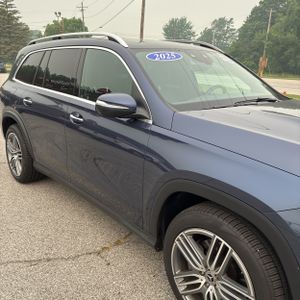 2025 Mercedes-BENZ GLS thumbnail 13