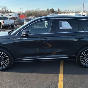 LINCOLN CORSAIR RESERVE - 4