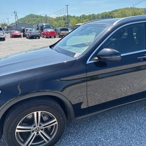 MERCEDES-BENZ GLC - 2