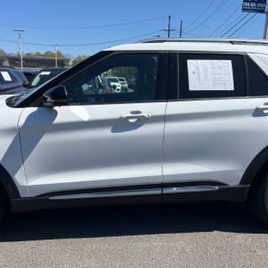 FORD EXPLORER PLATINUM - 4