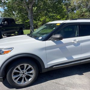 FORD EXPLORER XLT - 2