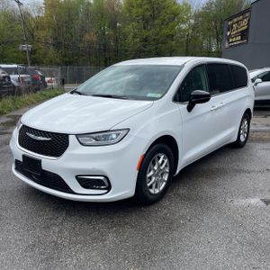 CHRYSLER PACIFICA TOURING L - 1