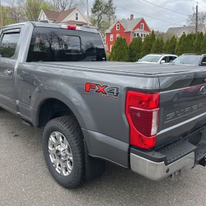 FORD F-250 SUPER DUTY LARIAT - 5