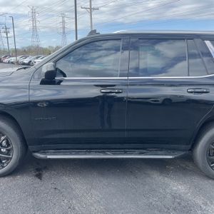 CHEVROLET TAHOE LS - 4