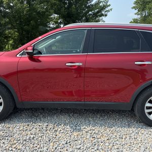 2017 KIA SORENTO LX V6 photo 4