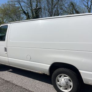 FORD E-SERIES E-150 - 6