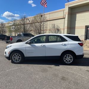 CHEVROLET EQUINOX LS - 3