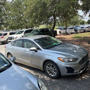 FORD FUSION SE - 10