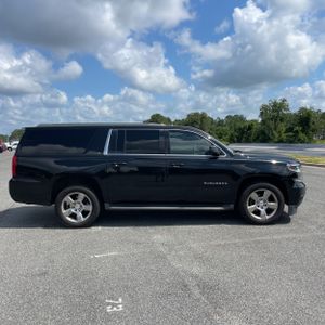 2016 Chevrolet SUBURBAN LT — фото 10