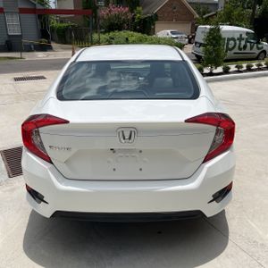 2018 Honda CIVIC LX — фото 7
