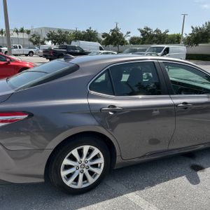2019 Toyota CAMRY LE 照片 9