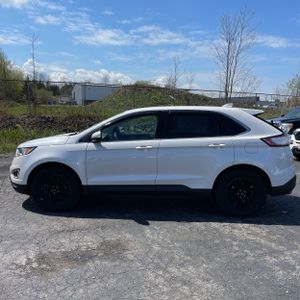 FORD EDGE SEL - 3