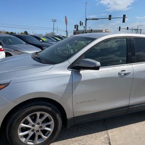 CHEVROLET EQUINOX LT - 2