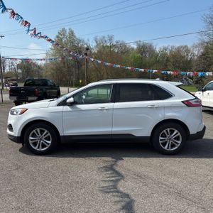 FORD EDGE SEL - 3