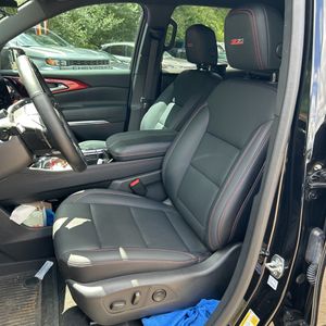 2025 Chevrolet TRAVERSE Z71 缩略图 32
