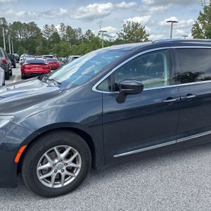 CHRYSLER PACIFICA TOURING L - 2