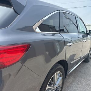 2017 Acura MDX W/TECH photo 9