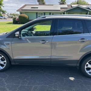 FORD ESCAPE TITANIUM - 4