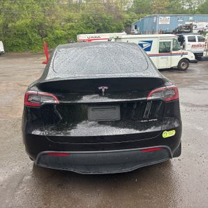 TESLA MODEL Y LONG RANGE - 7
