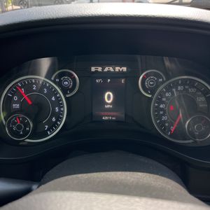 2023 RAM 1500 BIG HORN thumbnail 39
