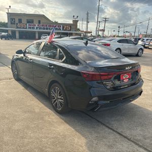 KIA FORTE GT-LINE - 5