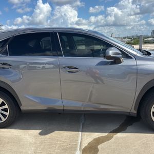 2021 Lexus NX 300 BASE — миниатюра 11