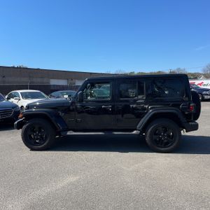 JEEP WRANGLER UNLIMITED SAHARA ALTITUDE - 3
