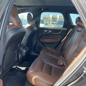 2022 Volvo XC60 B6 INSCRIPTION thumbnail 34