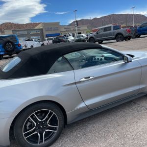 FORD MUSTANG ECOBOOST PREMIUM - 9