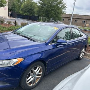 FORD FUSION SE - 3