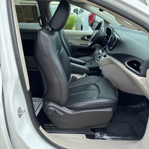 2024 Chrysler PACIFICA TOURING L — миниатюра 30