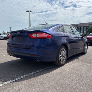 FORD FUSION SE - 8