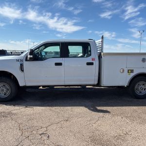 FORD F-250 SUPER DUTY XL - 4