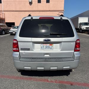 FORD ESCAPE XLT - 7