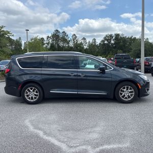 CHRYSLER PACIFICA TOURING L - 10