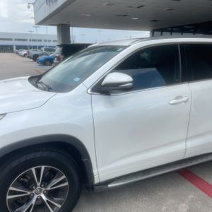 صورة 2 لـ 2016 Toyota HIGHLANDER XLE