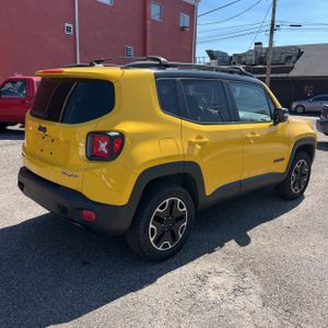 JEEP RENEGADE TRAILHAWK - 8