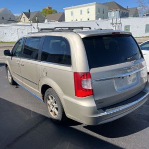 CHRYSLER TOWN & COUNTRY TOURING - 4