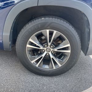 2016 Toyota HIGHLANDER XLE — фото 18